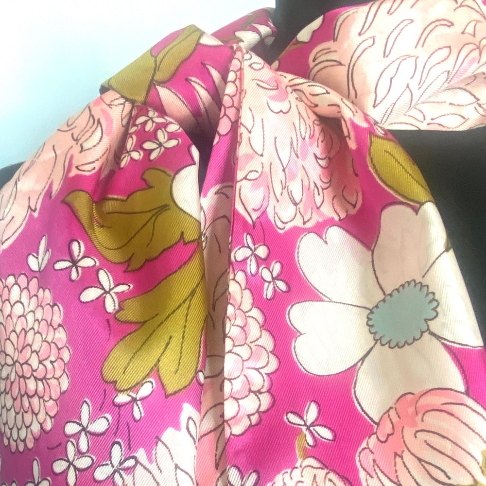 Vintage Silky Scarf Flower Power Fringe Oblong Scarf Hot Pink 60s Fabulous